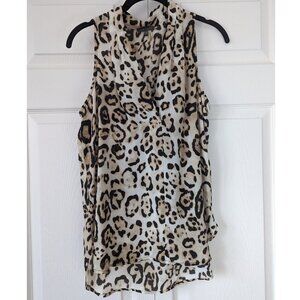 🆕 NWOT | Vince Camuto V-Neck Leopard Pattern Blouse | S